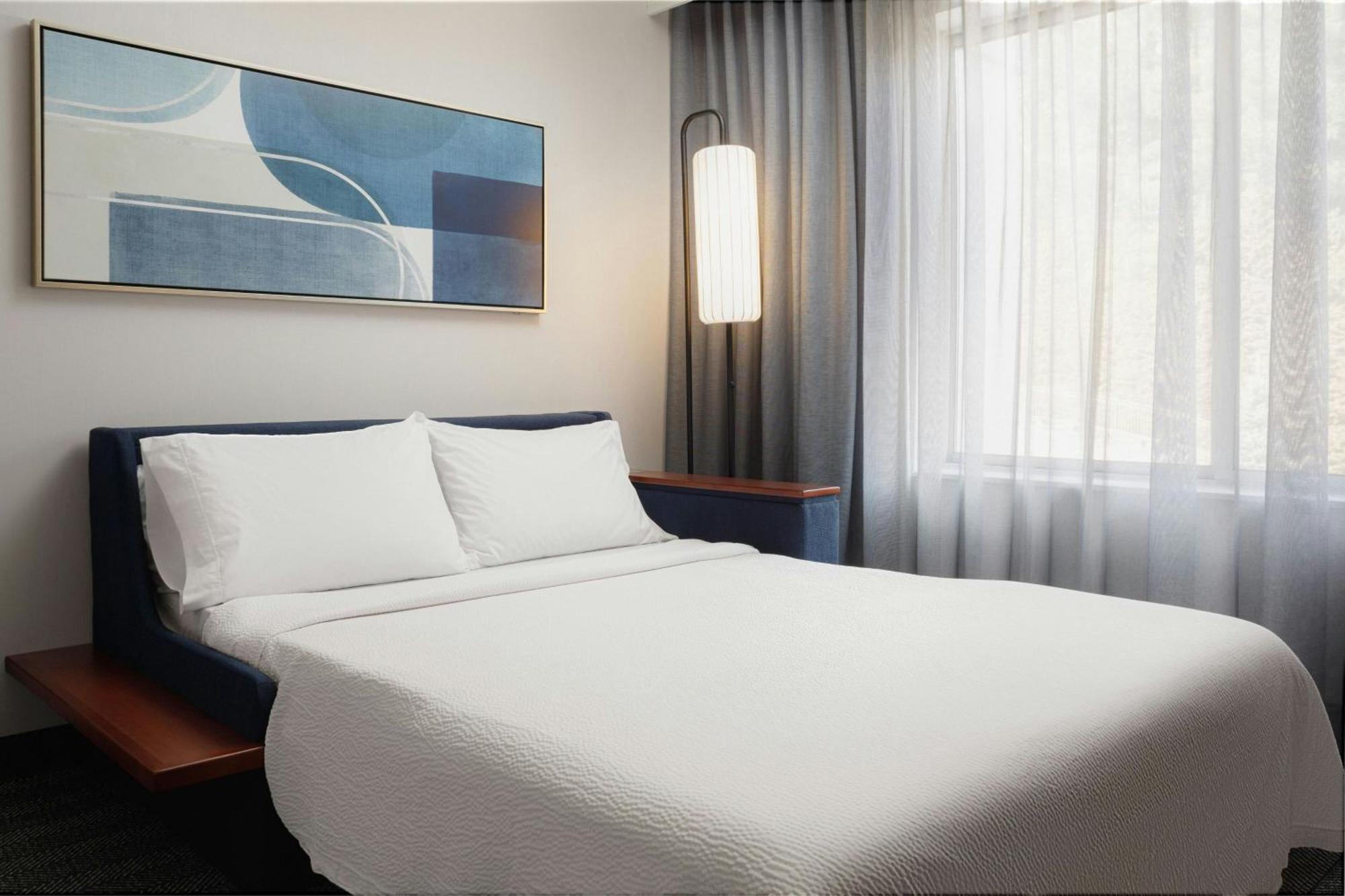 Courtyard By Marriott Boone Hotel Exterior photo