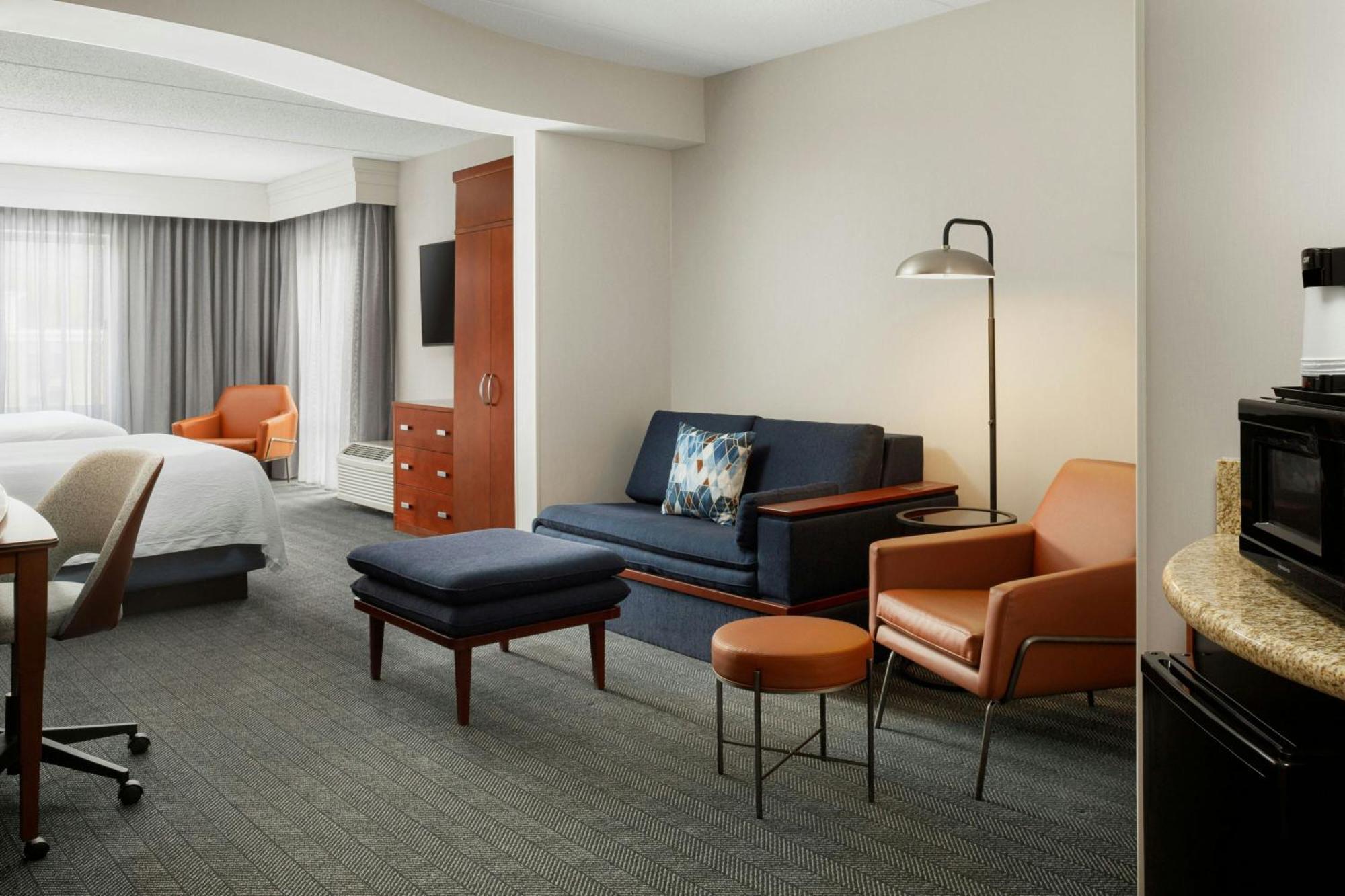 Courtyard By Marriott Boone Hotel Exterior photo