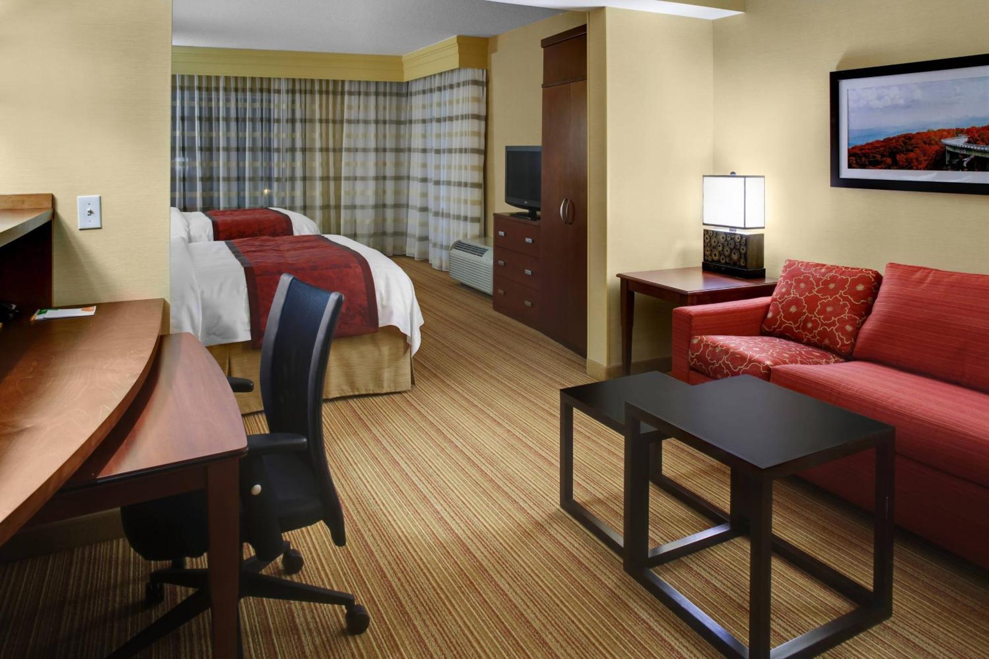 Courtyard By Marriott Boone Hotel Exterior photo