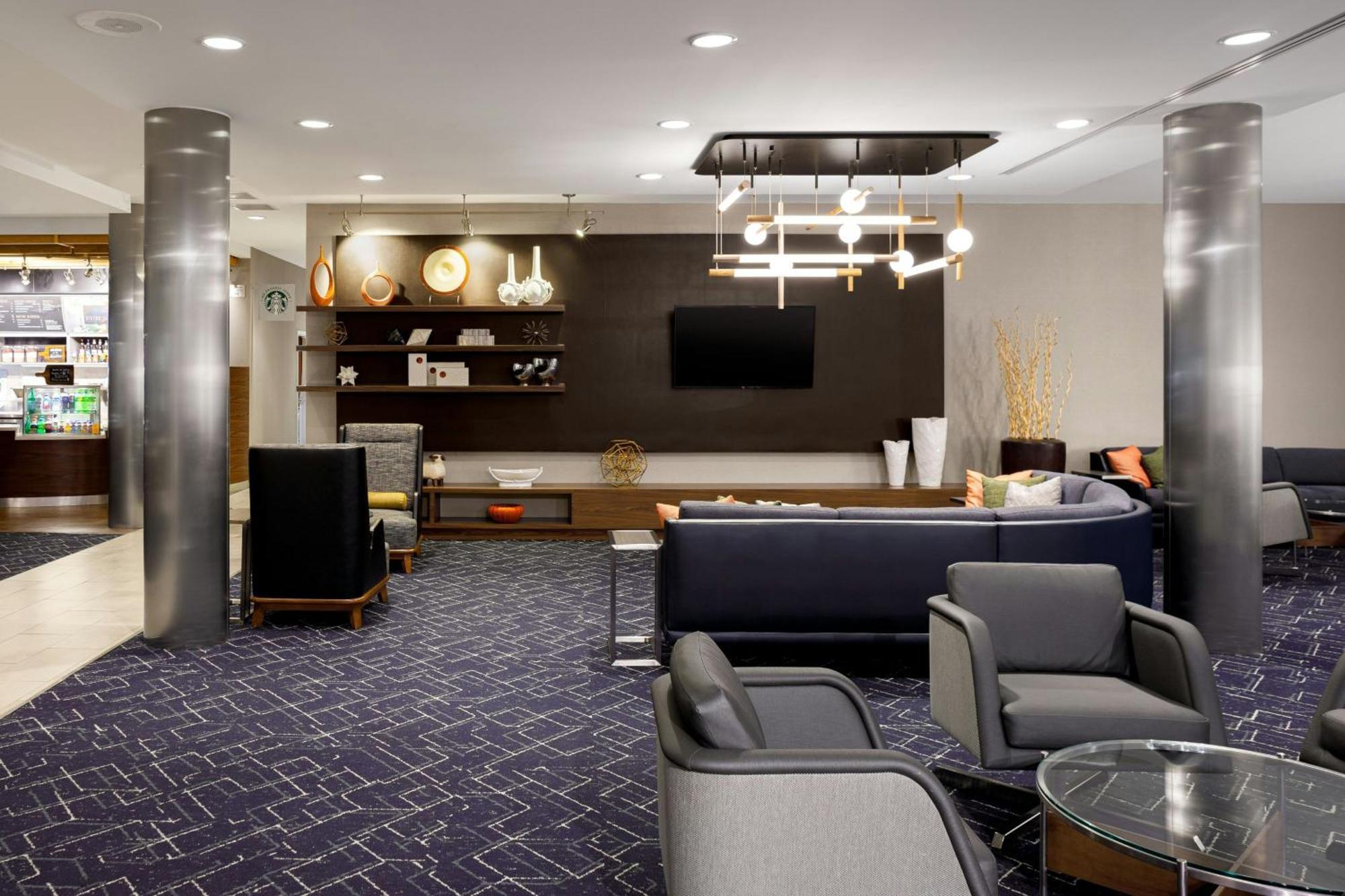 Courtyard By Marriott Boone Hotel Exterior photo
