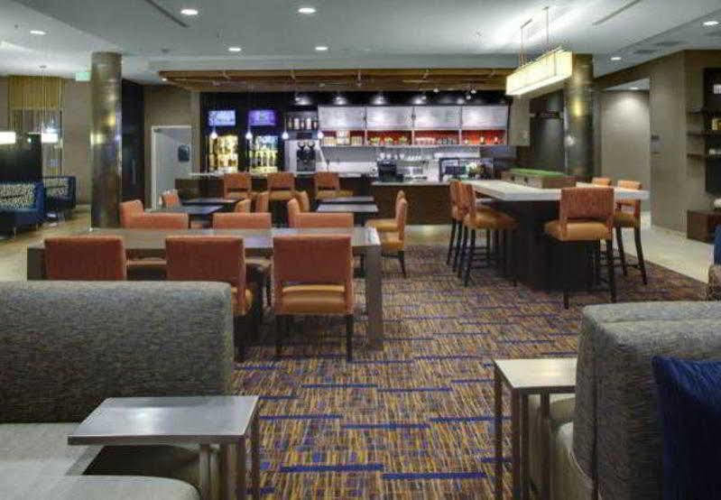 Courtyard By Marriott Boone Hotel Exterior photo